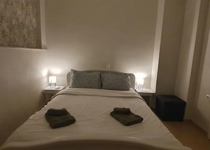 2 Bedroom Apartamento Vátos